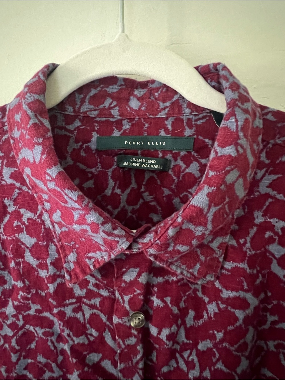 Perry Ellis Men's Burgundy & Blue Patterned Linen-Blend Shirt Unisex